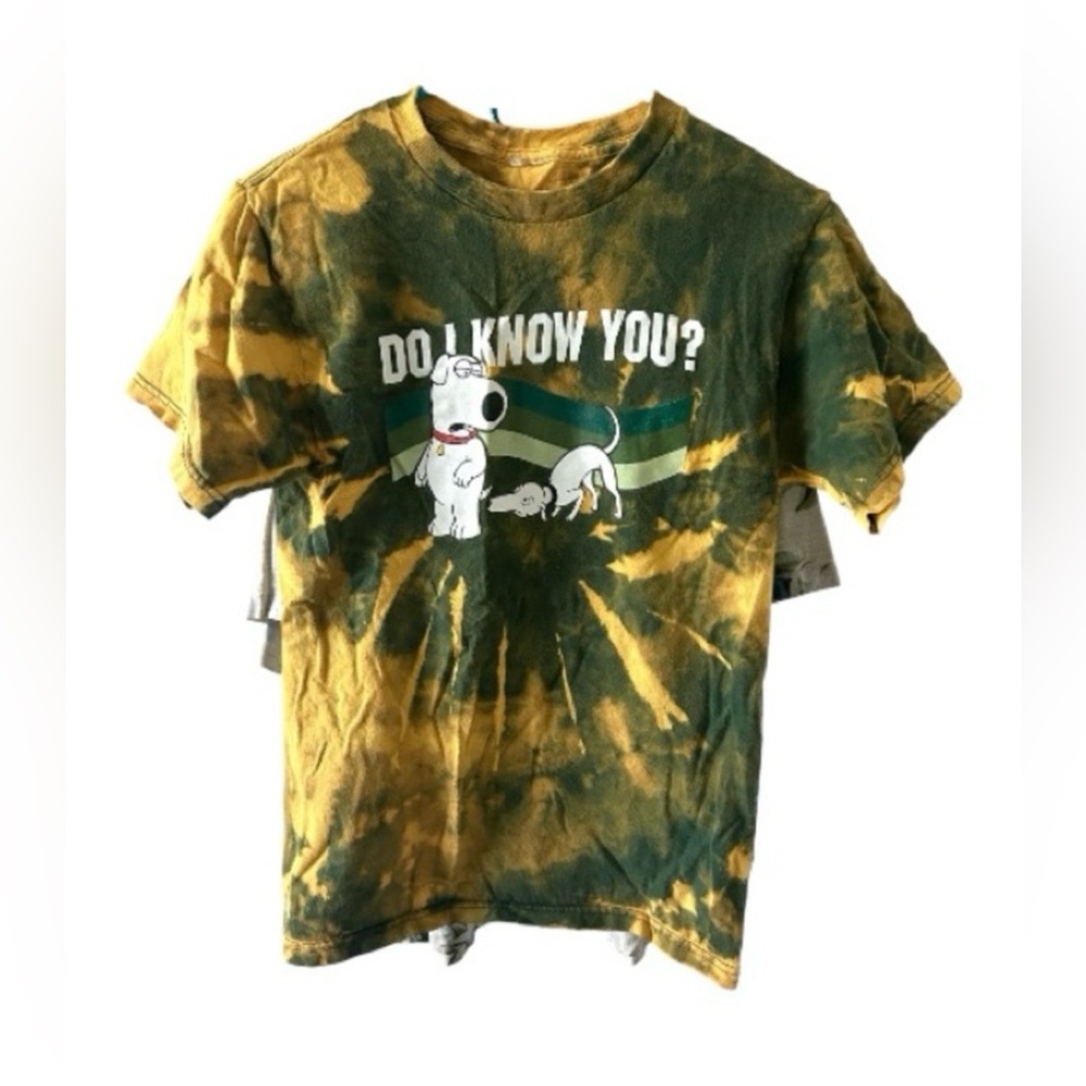 Bleach Dyed/Family Guy Tee/No Size/No Brand